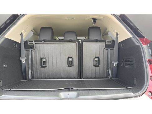 New 2026 Nissan Pathfinder Platinum image 16