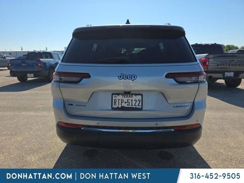 Used 2022 Jeep Grand Cherokee L Limited AWD/4WD image 8