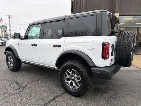 Certified 2024 Ford Bronco Badlands AWD/4WD image 9