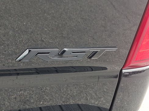Used 2022 Chevrolet Silverado 1500 RST AWD/4WD image 31