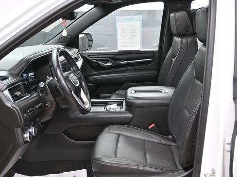 Used 2023 GMC Yukon Denali w/ Denali Reserve Package AWD/4WD image 8