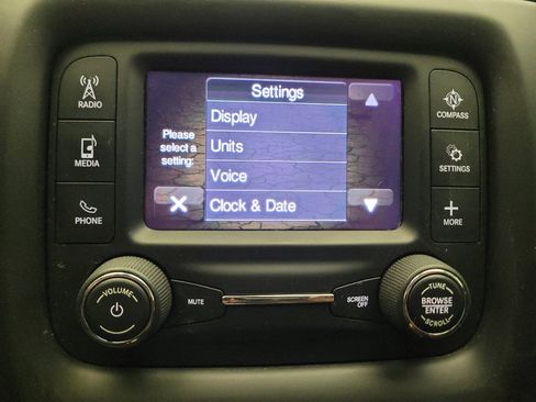 Used 2018 Jeep Compass Latitude w/ Cold Weather Group AWD/4WD image 25