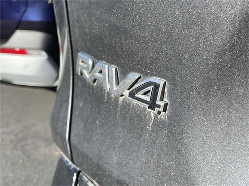 Used 2022 Toyota RAV4 XSE image 11