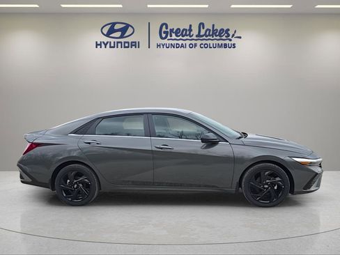 New 2026 Hyundai Elantra SEL Sport Premium FWD image 7