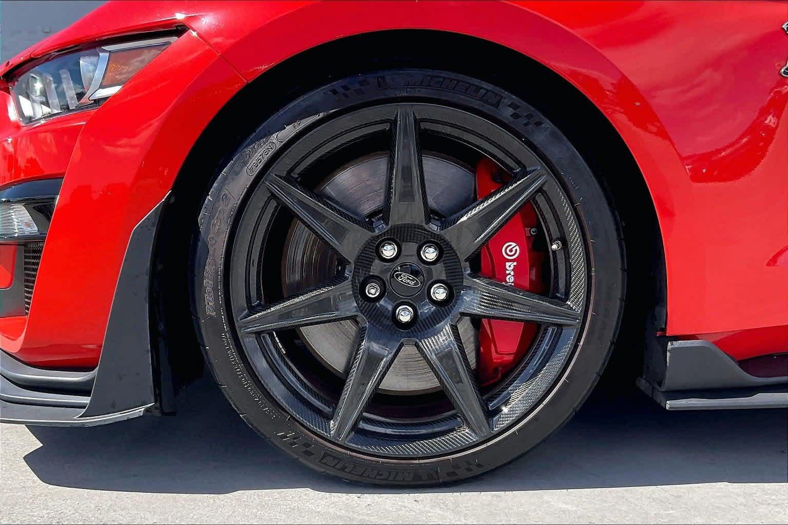 Used 2022 Ford Mustang Shelby GT500 w/ Carbon Fiber Track Pack RWD image 8