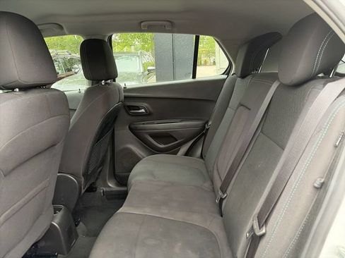 Used 2016 Chevrolet Trax LS AWD/4WD image 22
