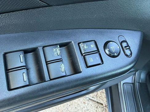 Used 2016 Honda CR-V LX image 36