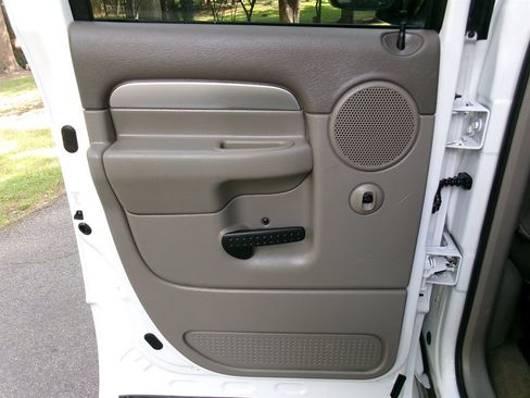 Used 2005 Dodge Ram 1500 Truck SLT RWD image 27