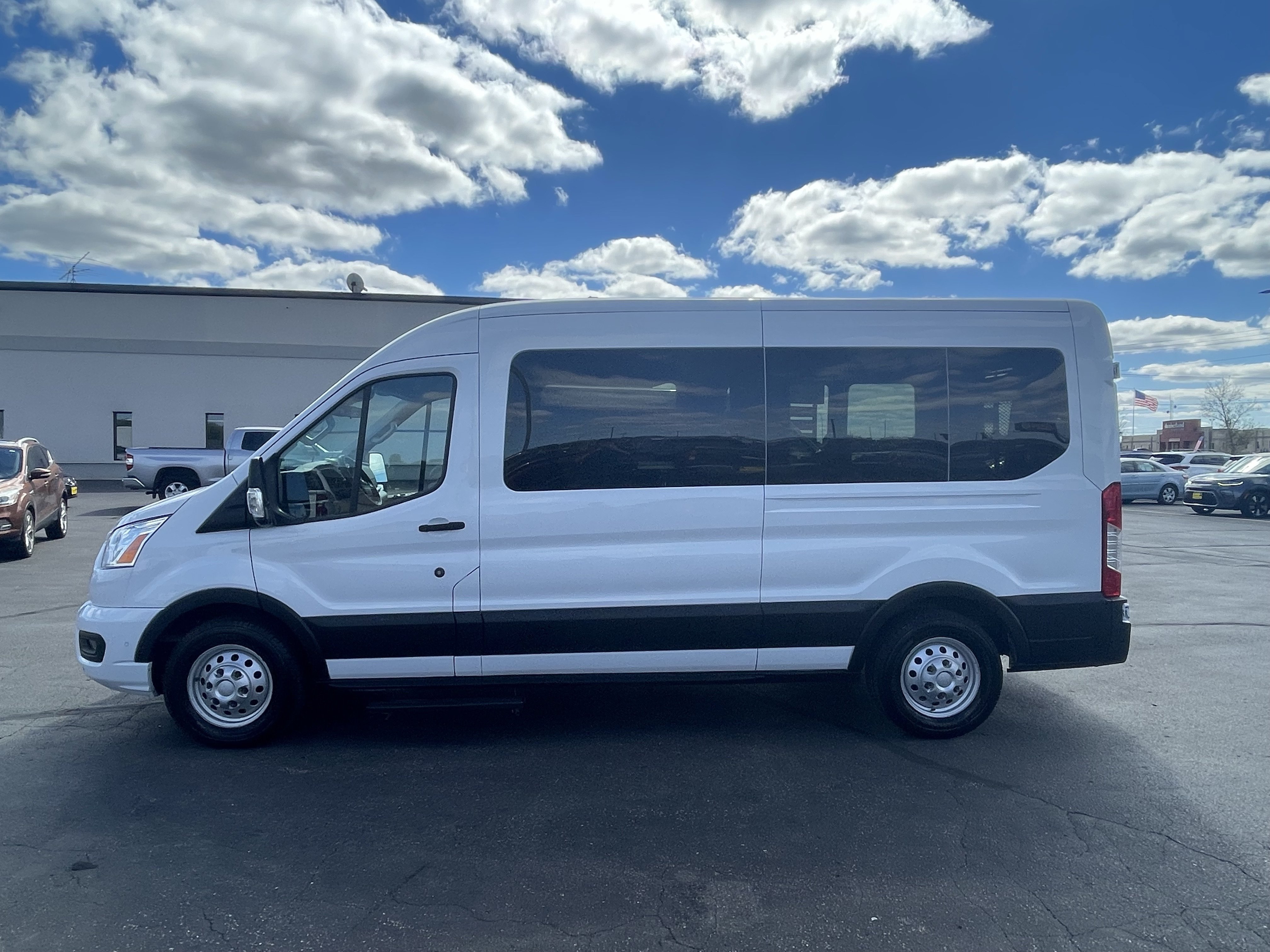 Used 2021 Ford Transit 350 XLT AWD/4WD image 4