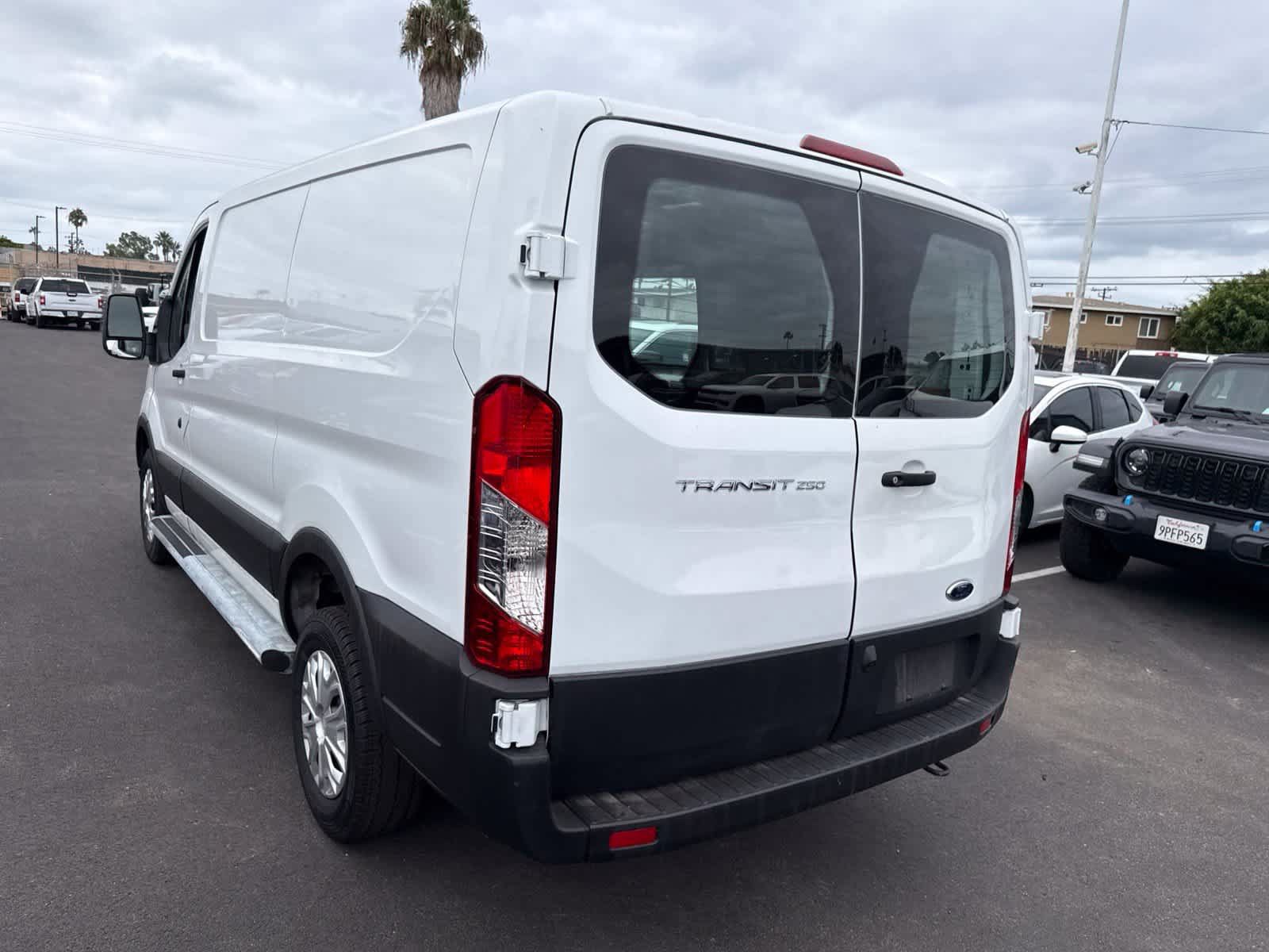 Used 2025 Ford Transit 250 Low Roof w/ Exterior Upgrade Package RWD image 15