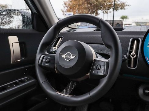 Used 2025 MINI Cooper Countryman SE image 14