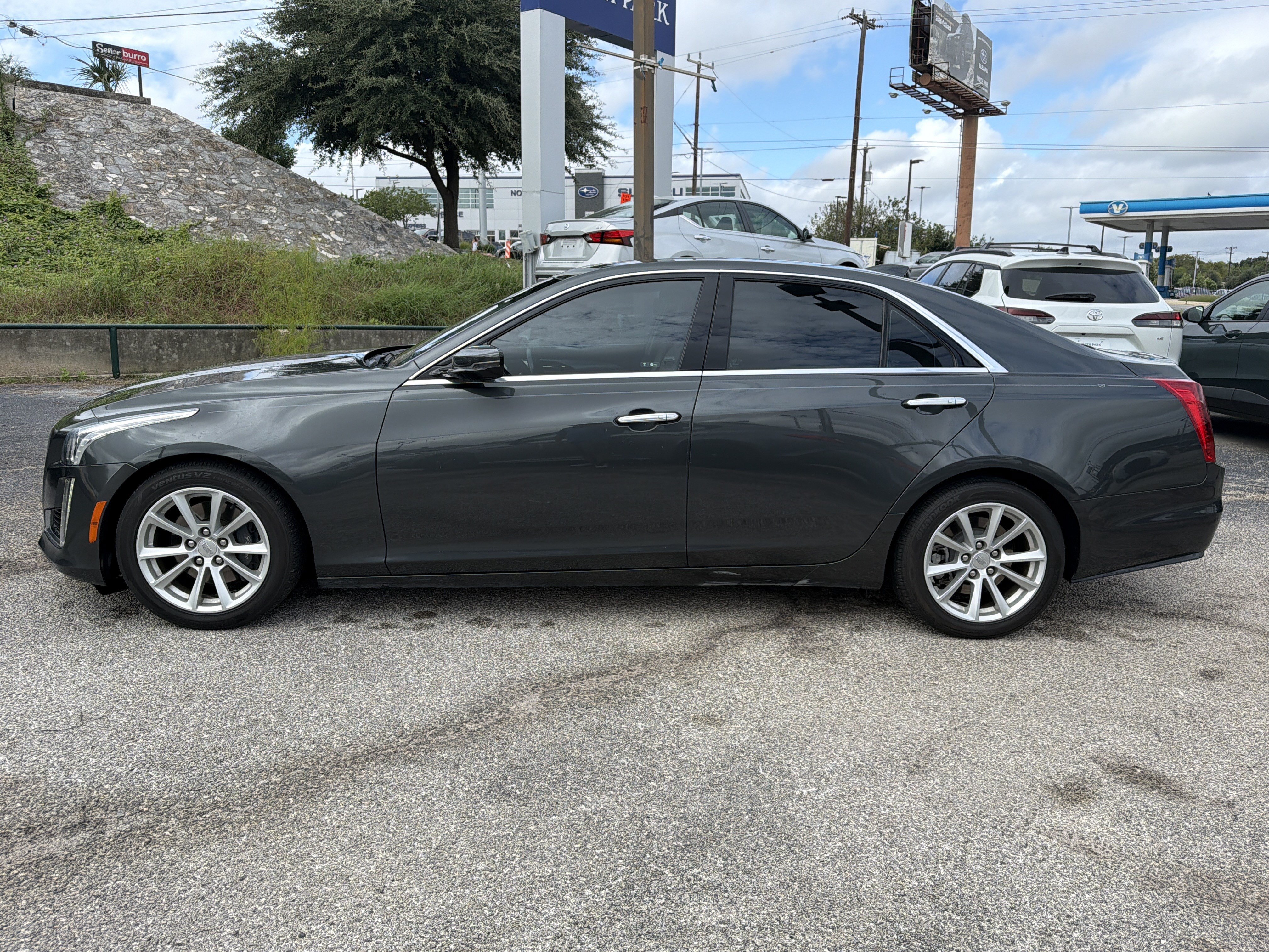 Used 2018 Cadillac CTS Sedan w/ Seating Package RWD image 6
