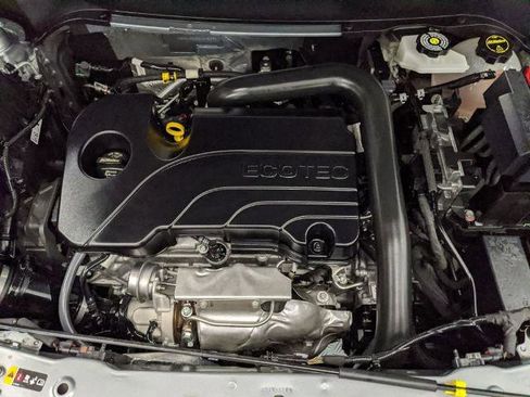 Used 2025 Chevrolet Equinox LT image 20