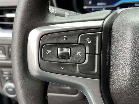 Used 2023 Chevrolet Suburban LT image 25