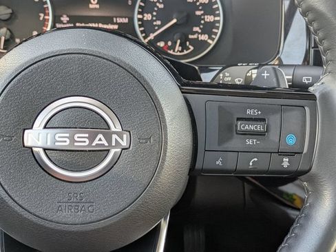 Used 2023 Nissan Pathfinder SV w/ Black Appearance Package AWD/4WD image 28