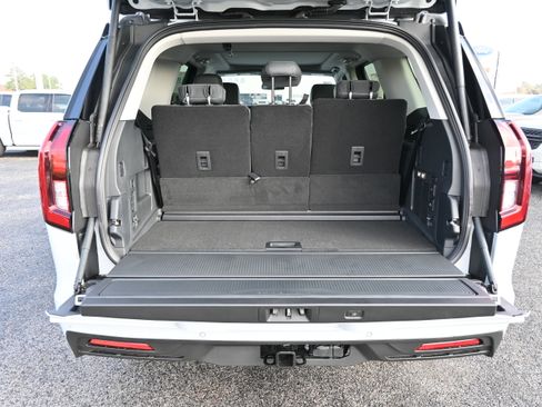 New 2025 Ford Expedition Active image 6