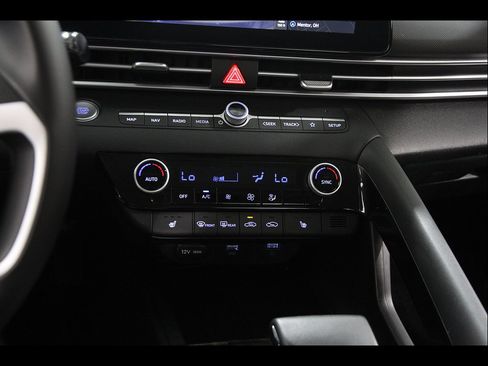 Certified 2023 Hyundai Elantra SEL w/ Convenience Package FWD image 14