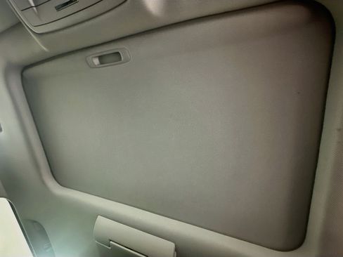 Used 2018 Chevrolet Tahoe Premier RWD image 26