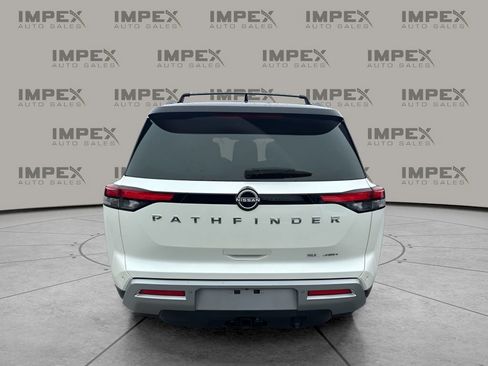 Used 2023 Nissan Pathfinder SL w/ SL Premium Package image 4