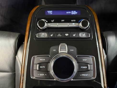Used 2019 Genesis G90 3.3T Premium AWD/4WD image 20
