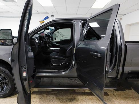 Used 2025 Ford F250 Platinum image 22