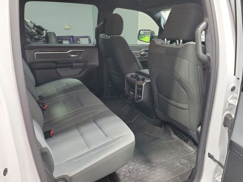 Used 2021 RAM 1500 Big Horn AWD/4WD image 18