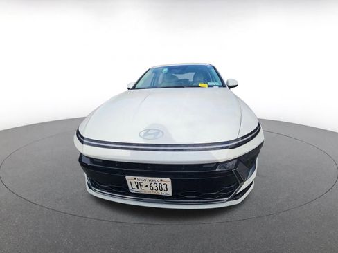 Used 2025 Hyundai Sonata SEL image 3