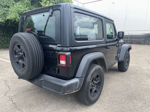 Used 2019 Jeep Wrangler Sport AWD/4WD image 5
