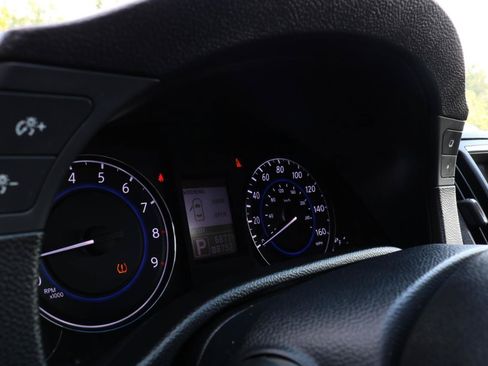 Used 2012 INFINITI G37 x Sedan w/ Premium Pkg AWD/4WD image 29