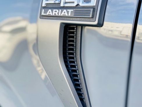 Used 2021 Ford F150 Lariat w/ Equipment Group 502A High image 10