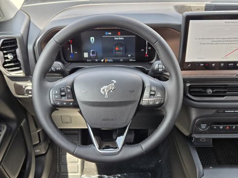 New 2026 Ford Bronco Sport Outer Banks w/ Outer Banks Tech Package+ AWD/4WD image 21