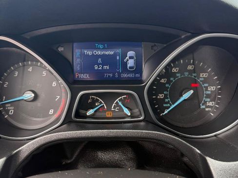 Used 2013 Ford Focus SE w/ SE Winter Pkg FWD image 31