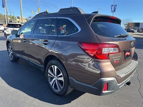 Used 2019 Subaru Outback 2.5i Limited image 3