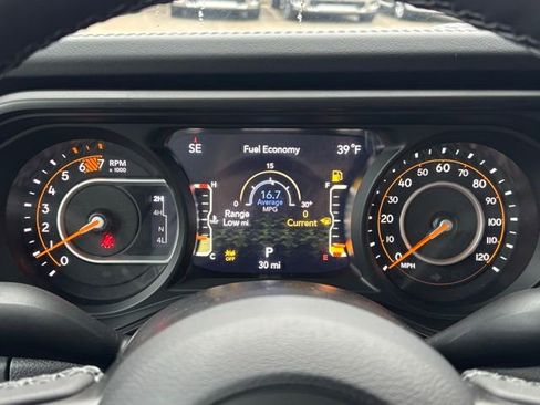 New 2026 Jeep Wrangler Rubicon w/ Xtreme 35 Tire Package image 16