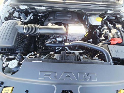 New 2026 RAM 1500 Big Horn AWD/4WD image 19