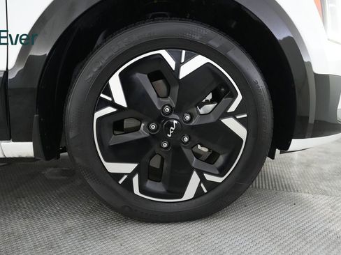 Used 2023 Kia Niro Wind FWD image 20