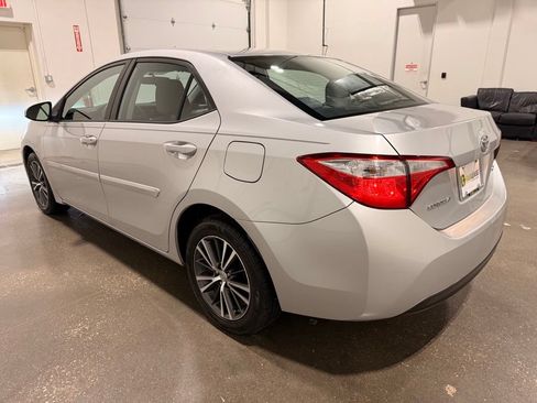 Used 2016 Toyota Corolla LE FWD image 5
