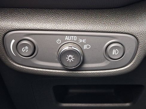 Used 2021 Chevrolet TrailBlazer ACTIV w/ Convenience Package FWD image 22