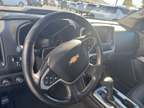 Used 2019 Chevrolet Colorado ZR2 image 10