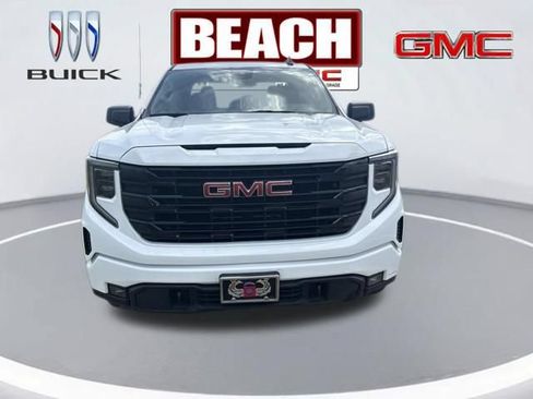Used 2024 GMC Sierra 1500 Elevation RWD image 2