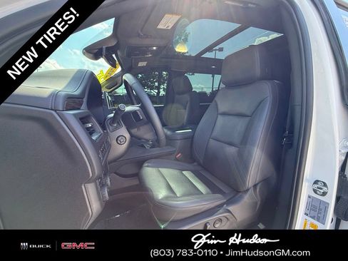 Used 2023 Chevrolet Suburban Z71 w/ Luxury Package AWD/4WD image 6