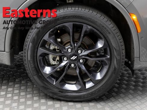Used 2025 Dodge Durango GT AWD/4WD image 33