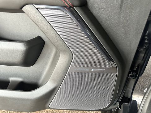 New 2026 GMC Yukon XL AT4 Ultimate w/ LPO, Floor Liner Package AWD/4WD image 28