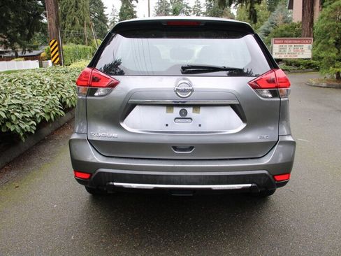 Used 2017 Nissan Rogue S AWD/4WD image 11