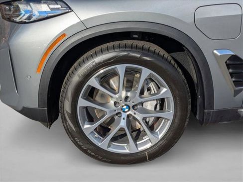New 2026 BMW X5 xDrive50e w/ Climate Comfort Package image 10