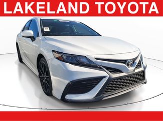 Used 2021 Toyota Camry SE video 1
