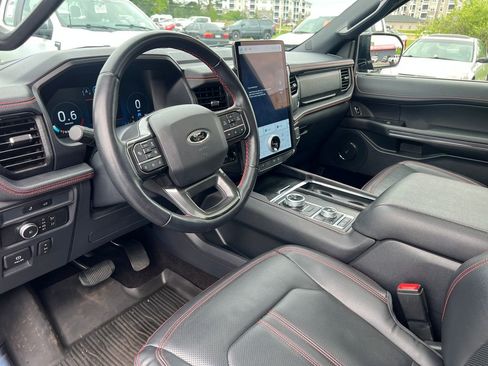 Used 2022 Ford Expedition Max Limited AWD/4WD image 23