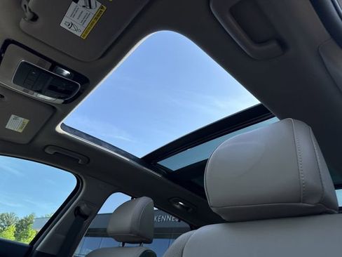 Certified 2022 Hyundai Santa Fe SEL w/ Convenience + Premium Package image 32