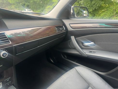 Used 2010 BMW 528i xDrive Sedan AWD/4WD image 28