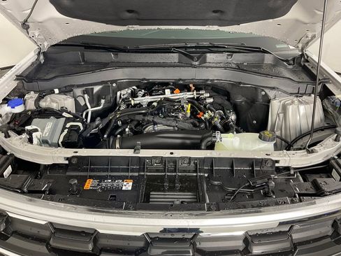 New 2026 Ford Explorer Active RWD image 9